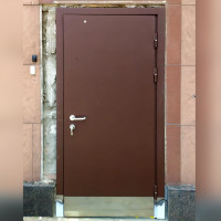 Стальная входная дверь